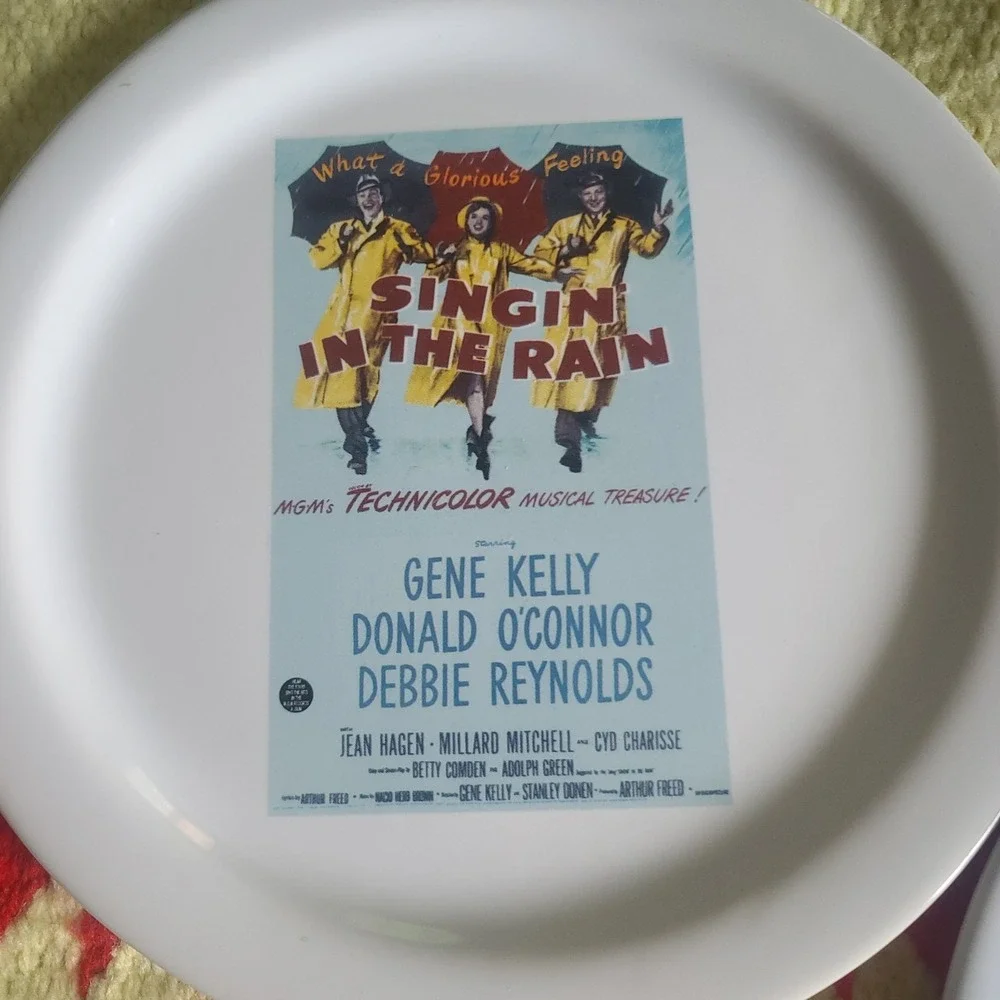 Pottery Barn 2002- 3‎ Classic Movie Plates King Kong Casablanca Singin' Rain